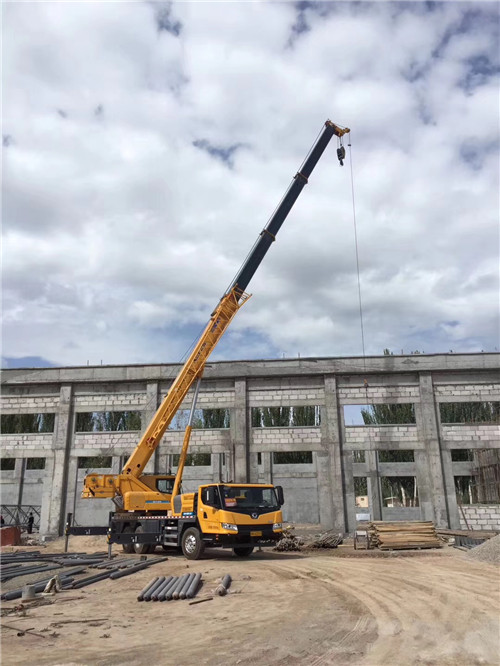 武陵区吊装作业前会做设备检查吗？安全保障措施有哪些？